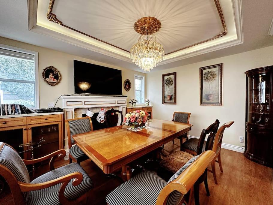 Super Cosy 8Bed & 6Bath In Vancouver Heart Near To Airport And Downtown Zewnętrze zdjęcie
