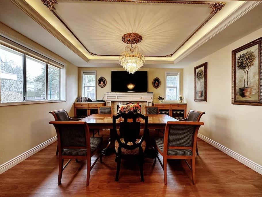 Super Cosy 8Bed & 6Bath In Vancouver Heart Near To Airport And Downtown Zewnętrze zdjęcie